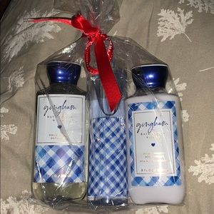 Bath & Body Works Gingham gift set